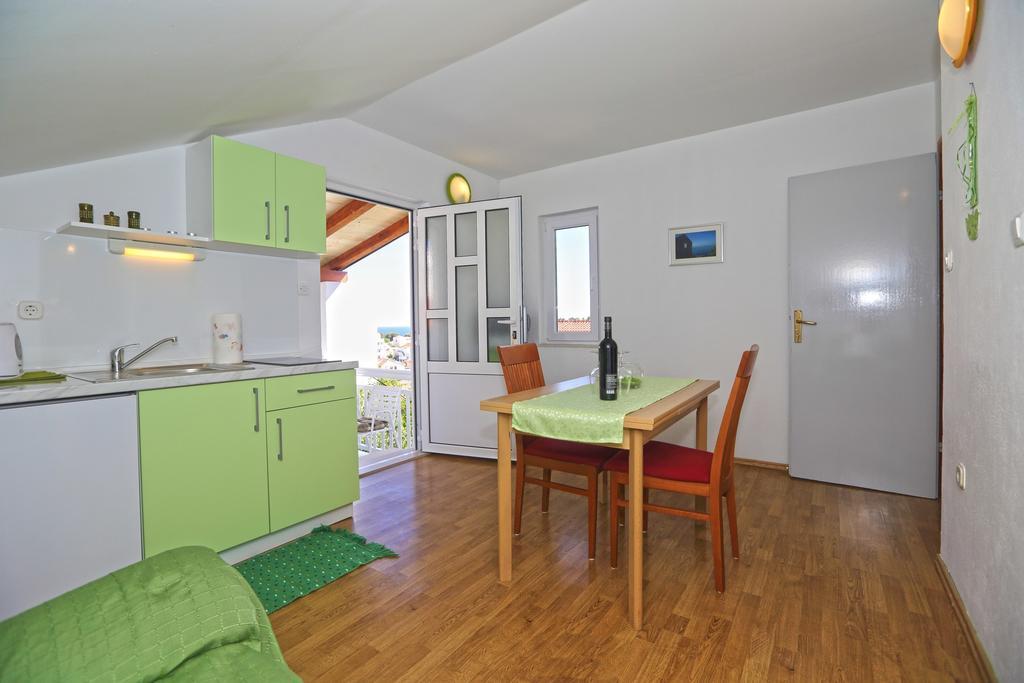 Apartmani Niki Hvar Хвар Номер фото