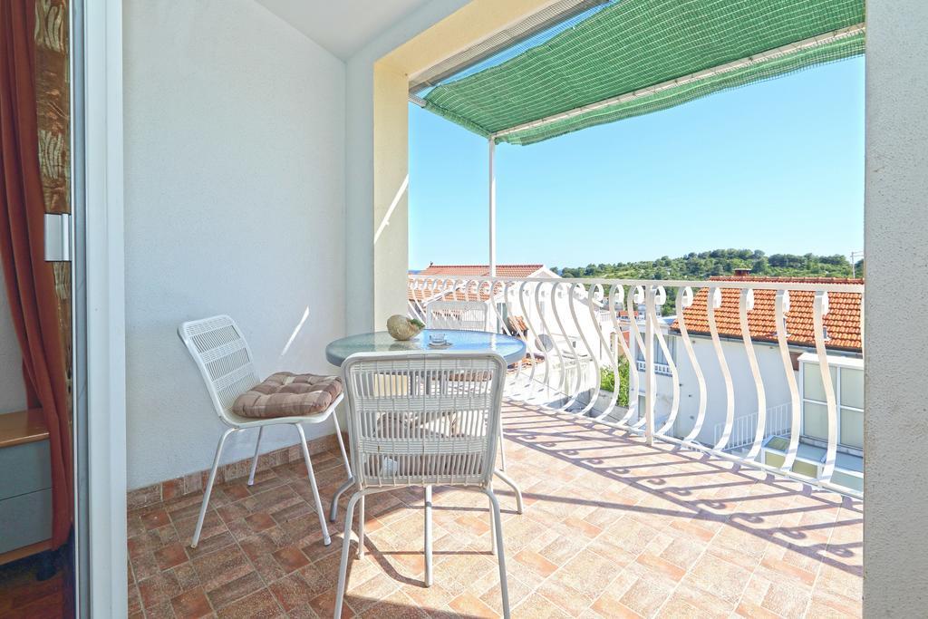 Apartmani Niki Hvar Хвар Номер фото