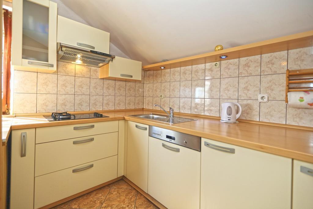Apartmani Niki Hvar Хвар Номер фото