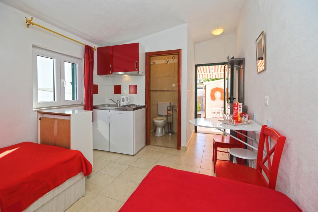 Apartmani Niki Hvar Хвар Экстерьер фото
