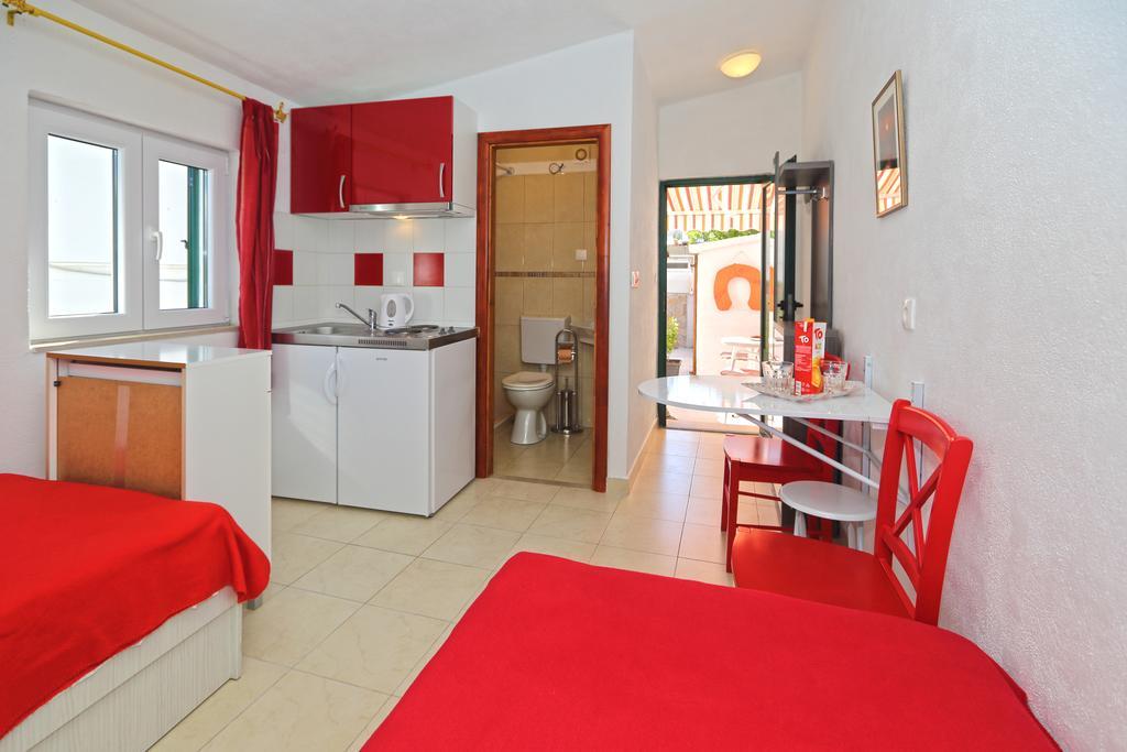 Apartmani Niki Hvar Хвар Экстерьер фото